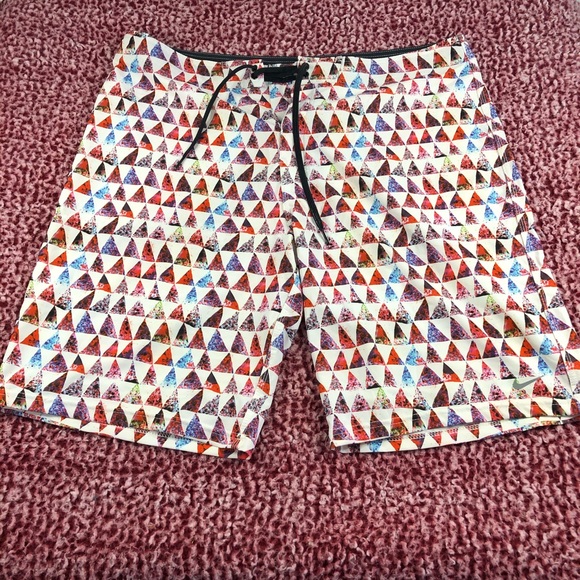 Men’s Nike Shorts - Picture 1 of 7